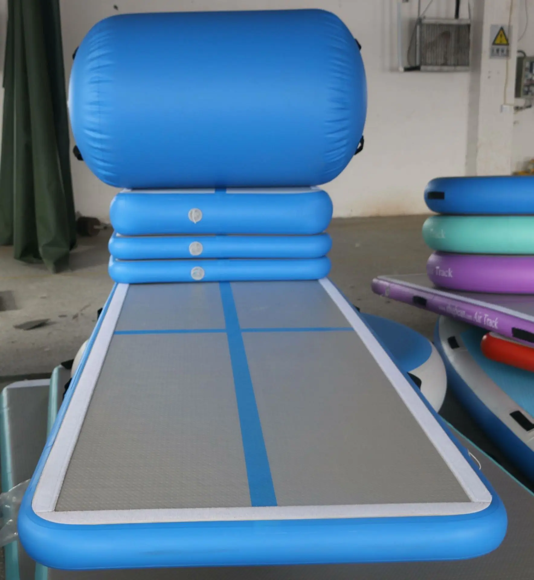 Free Shipping A Set (4 air track+1 roller+1 pump) Inflatable Air Track Water Trampoline Airtrack Gymnastics Air Mat
Free Shipping A Set (4 air track+1 roller+1 pump) Inflatable Air Track Water Trampoline Airtrack Gymnastics Air Mat