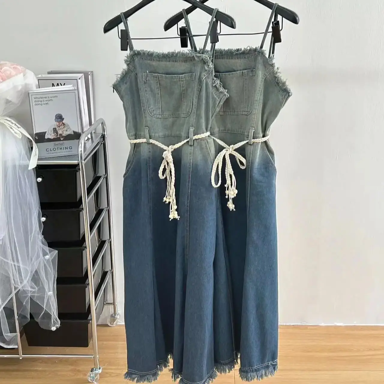 

Hsa Denim Skirt Women's 2024 New French Style Design Sense Sling Dress Gradient Halo Dye Dress