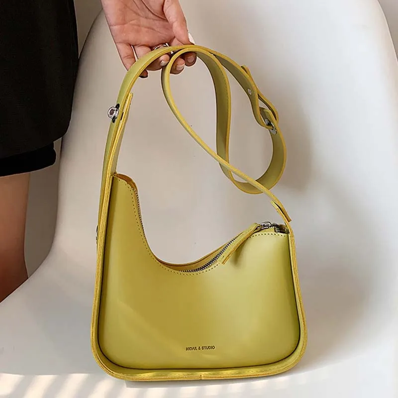 Luxury Crossbody Bags for Women Leather Solid Color Bag Women Casual Satchels Wide Straps Fashion Bag Handbag женская сумка
Luxury Crossbody Bags for Women Leather Solid Color Bag Women Casual Satchels Wide Straps Fashion Bag Handbag женская сумка