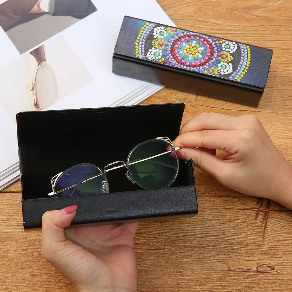 DIY 5D Painting Set Glasses Case Men Women Sunglasses Myopia Glasses Storage Box Portable Anti-pressure Eyewear Accessories 2023
DIY 5D Painting Set Glasses Case Men Women Sunglasses Myopia Glasses Storage Box Portable Anti-pressure Eyewear Accessories 2023