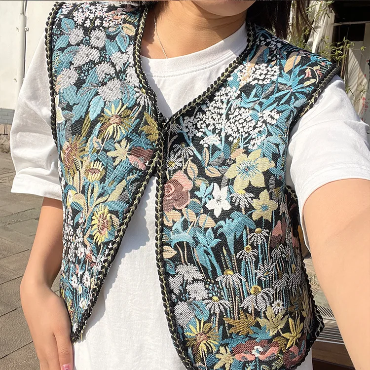 Ethnic Style Shawl for Women Vintage Floral Short Vest Jacket Women's Loose Casual Sleeveless Tops Shirt Detachable Fake Collar
Ethnic Style Shawl for Women Vintage Floral Short Vest Jacket Women's Loose Casual Sleeveless Tops Shirt Detachable Fake Collar
