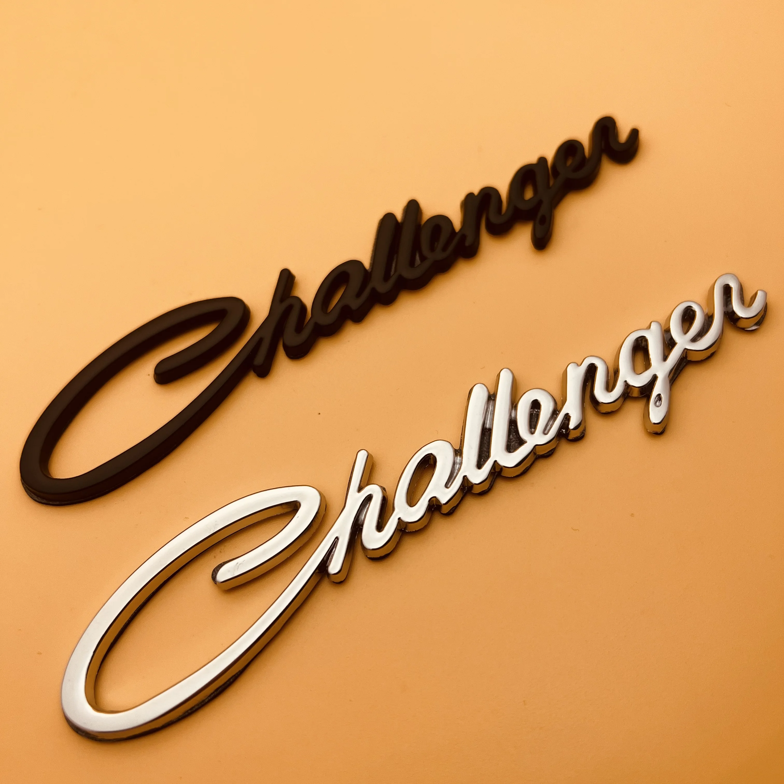1pcs 3DBlack Silver The Challenger logo is suitable for modifying Dodge Challengers Rams and Sprinklers with metal car stickers
1pcs 3DBlack Silver The Challenger logo is suitable for modifying Dodge Challengers Rams and Sprinklers with metal car stickers
