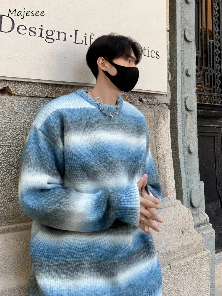 

Sweaters Men Gradient Color High Street O-neck Chic Baggy All-match Slouchy Knitwear Korean Style Autumn Vintage Pullovers Daily