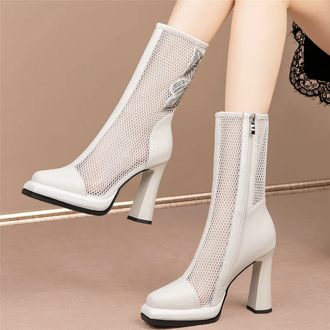 Rhinestones Gladiator Sandals Women Genuine Leather High Heel Ankle Boots Female Summer Square Toe Platform Pumps Casual Shoes
Rhinestones Gladiator Sandals Women Genuine Leather High Heel Ankle Boots Female Summer Square Toe Platform Pumps Casual Shoes