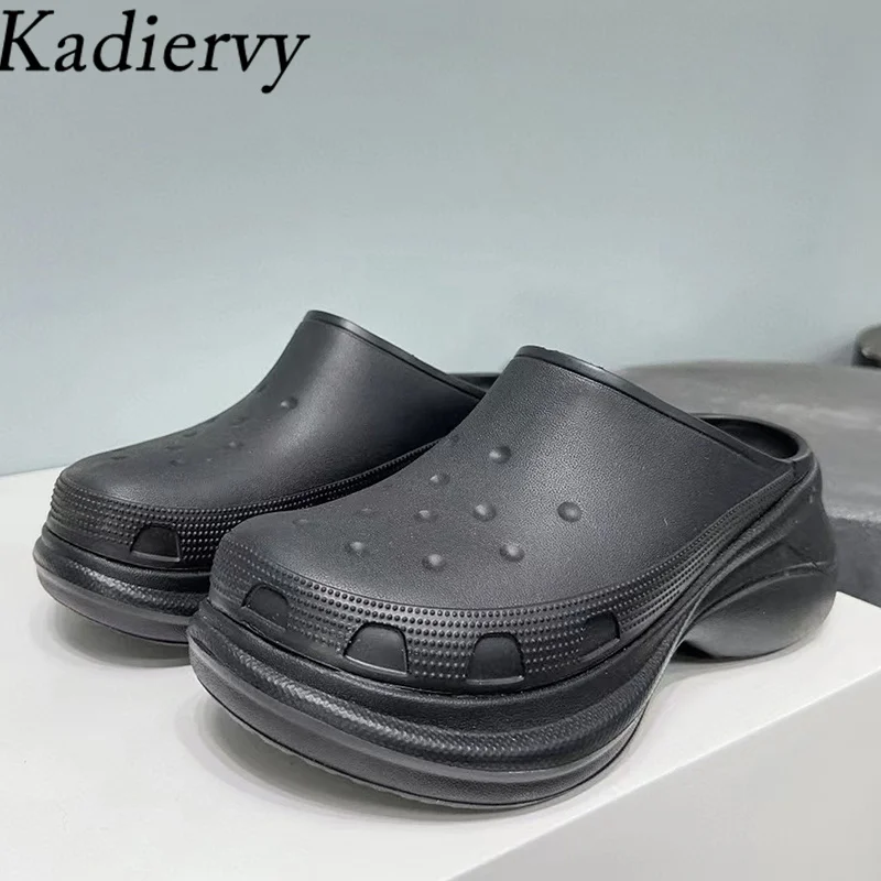 Thick Sole Slippers Women Round Toe Mules Black White Height Increasing Holiday Slides Woman Platform Slipper Runway Shoes Women
Thick Sole Slippers Women Round Toe Mules Black White Height Increasing Holiday Slides Woman Platform Slipper Runway Shoes Women