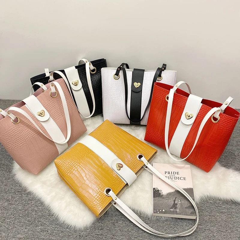 Women's PU Leather Bag Trendy Square Tote Bag Fashion Simple Single Shoulder Handbags Large Capacity Messenger Bag
Women's PU Leather Bag Trendy Square Tote Bag Fashion Simple Single Shoulder Handbags Large Capacity Messenger Bag