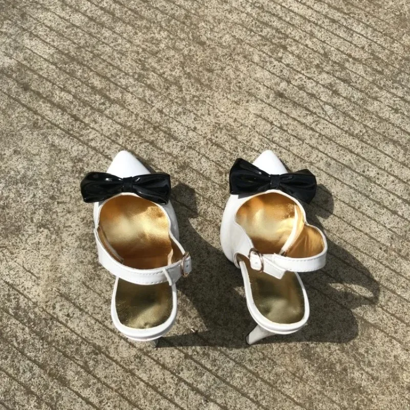 

Новинка 2024, женские блестящие туфли-лодочки, пикантные туфли-лодочки на высоком каблуке-шпильке с бабочкой, красивые туфли с острым носком, цвет белый, женская обувь большого размера 5-15