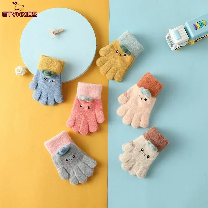 New Full Finger Winter Kids Gloves for Children 4-12T Outdoor Finger Protection Warm Cute Cartoon Baby Gloves
New Full Finger Winter Kids Gloves for Children 4-12T Outdoor Finger Protection Warm Cute Cartoon Baby Gloves