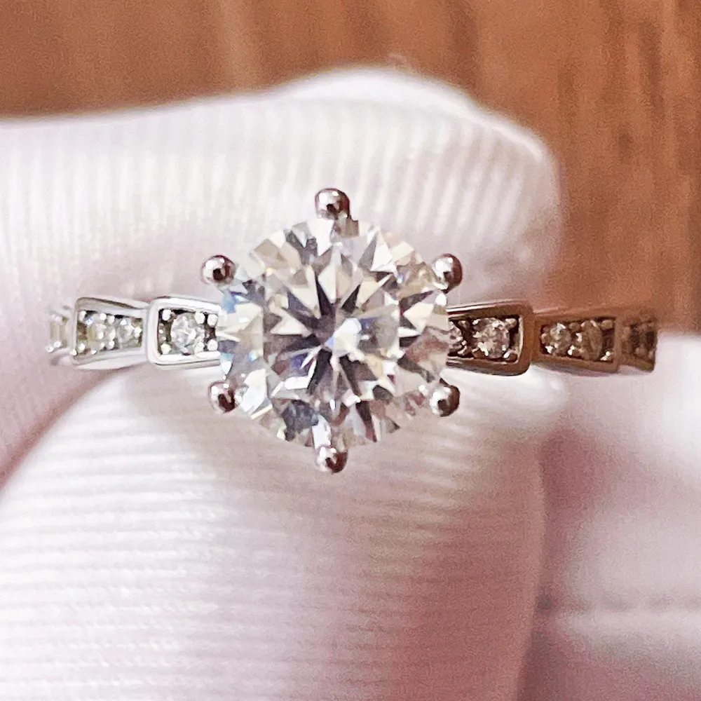 1CT Real Moissanite Ring Diamond Snake Rings Gemstones Color D 925 Silver For Women Party High-end Beautiful Gifts
1CT Real Moissanite Ring Diamond Snake Rings Gemstones Color D 925 Silver For Women Party High-end Beautiful Gifts