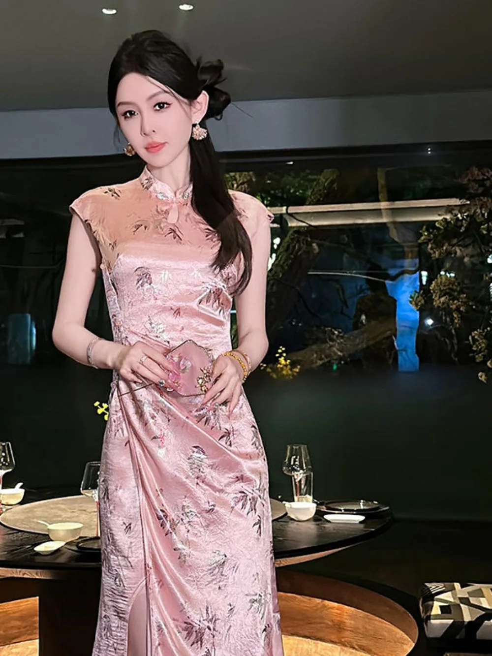 

Женское платье с воротником-стойкой, новое летнее платье-Ципао с высокой талией и цветочной застежкой на диск, платье в китайском стиле, 2024