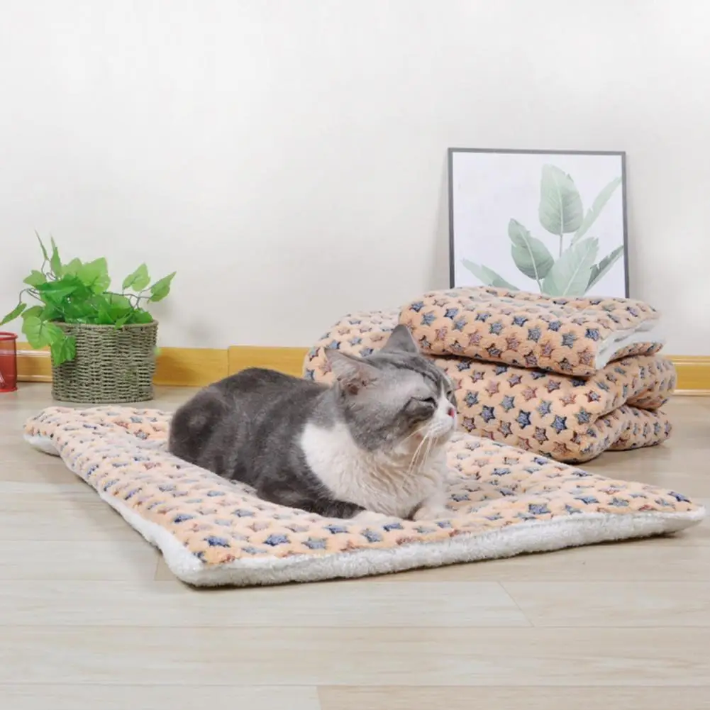 

High Practicality Pet Mat Warm Breathable Pet Mat Cozy Cat Bed Mats Double-sided Star Patterned Short Plush Sleeping for Small