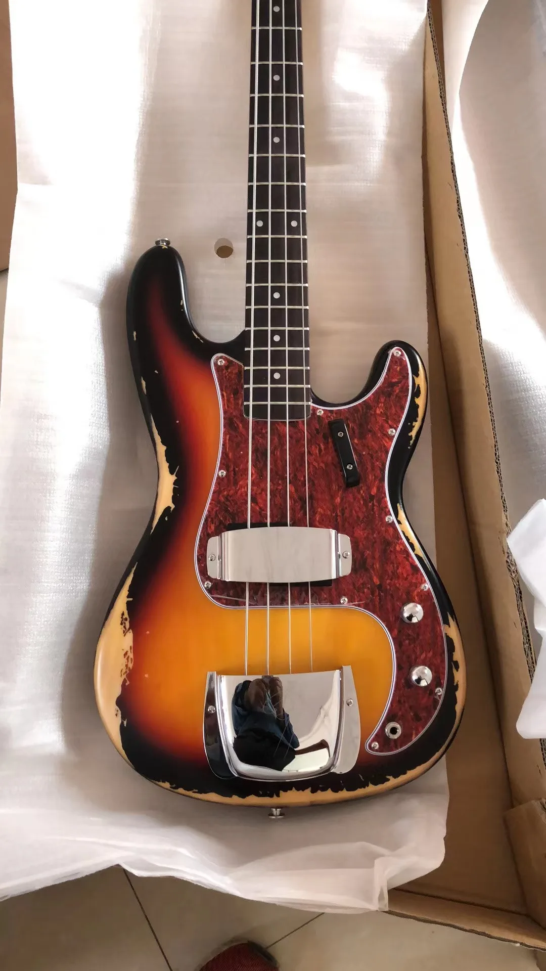 4-струнная электрическая гитара для взрослых Sunburst, бас-Альдер, матовая отделка, Бесплатная доставка
4-струнная электрическая гитара для взрослых Sunburst, бас-Альдер, матовая отделка, Бесплатная доставка