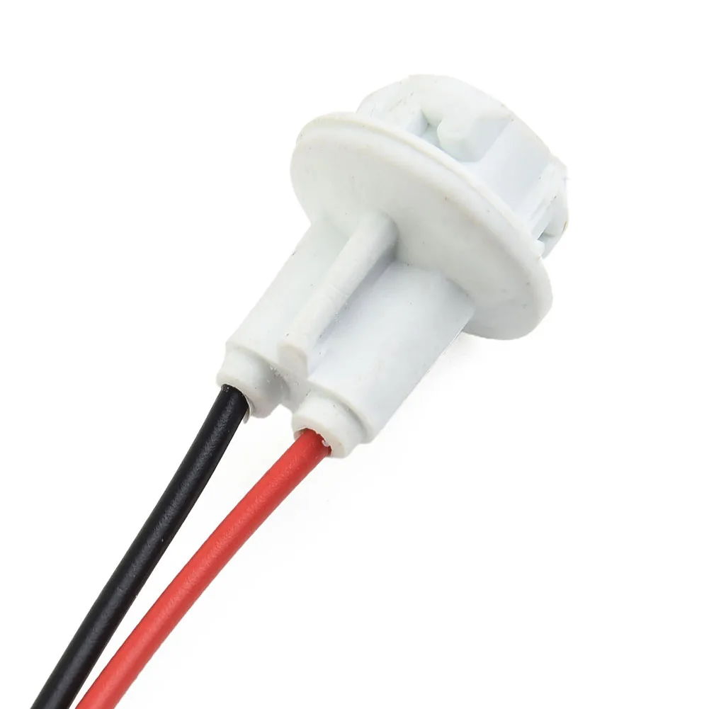 1pc T10 Socket Easy To Use Single T10 White 15cm Long 194 W5W 147 Electric Vehicles For Motorcycles Fuel Mopeds
1pc T10 Socket Easy To Use Single T10 White 15cm Long 194 W5W 147 Electric Vehicles For Motorcycles Fuel Mopeds