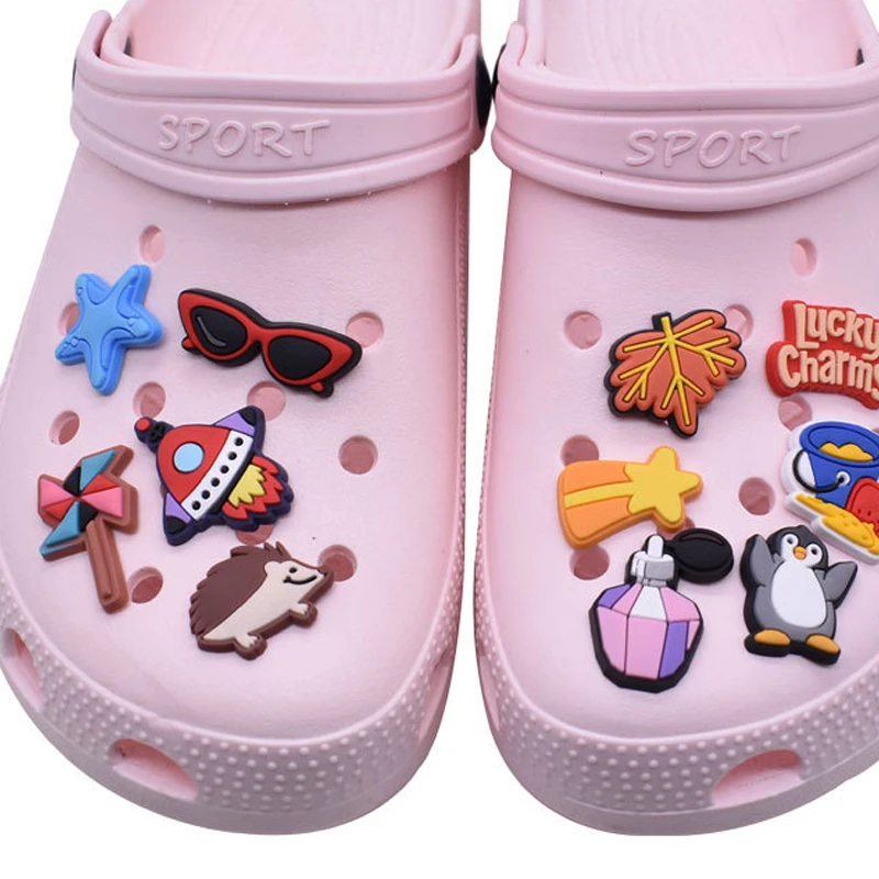 Wholesale 1pcs PVC Shoe Accessories for Crocs Charms Hot Badge Women Sandals Buckle Kids Pins Men Decoration Jeans Wristbands
Wholesale 1pcs PVC Shoe Accessories for Crocs Charms Hot Badge Women Sandals Buckle Kids Pins Men Decoration Jeans Wristbands