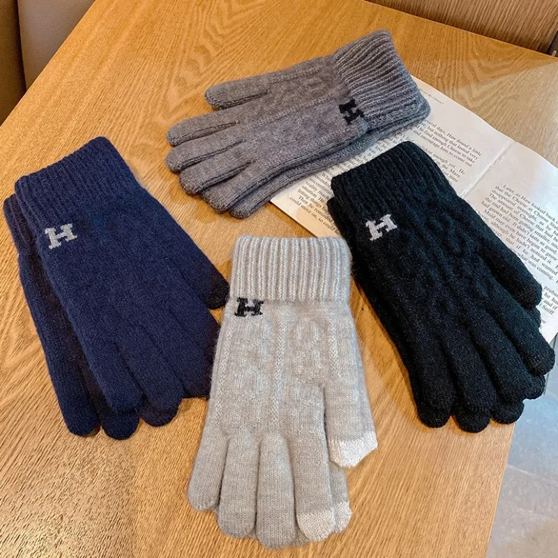 Letter five-finger knitted touch screen gloves Winter couple cycling plus fleece student thickened warm cute gloves
Letter five-finger knitted touch screen gloves Winter couple cycling plus fleece student thickened warm cute gloves