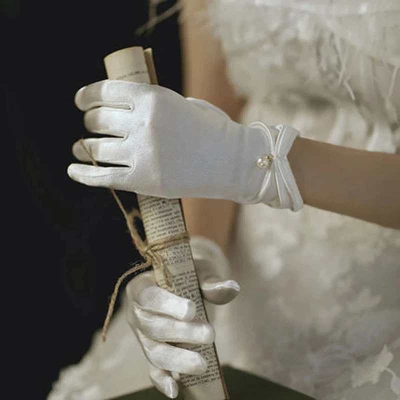

Женские атласные перчатки с закрытыми пальцами, свадебное платье, летние тонкие короткие перчатки с жемчугом, Элегантные Перчатки для езды на велосипеде и вождения с защитой от УФ-лучей