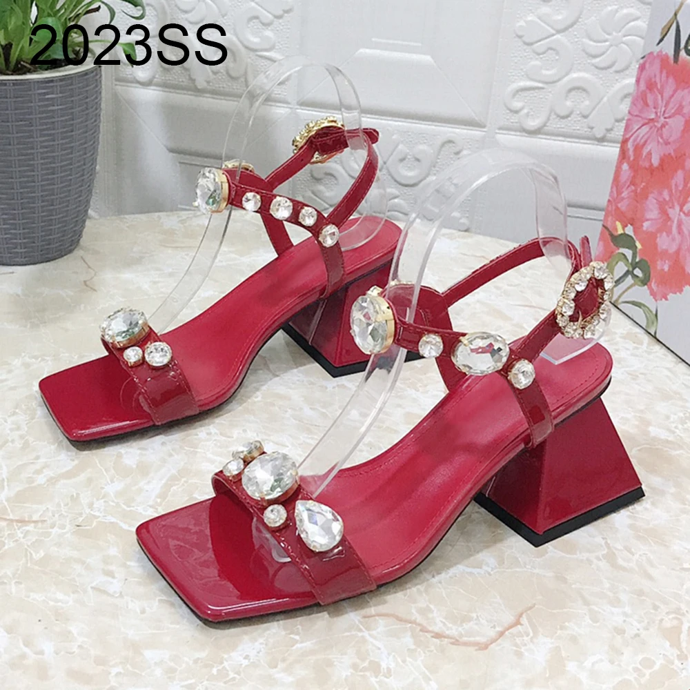 2023SS Fashion Sandals Crystal Diamond Open Toe Shoes Square Head Thick Heels Women's Shoes Solid Color Bride Summer
2023SS Fashion Sandals Crystal Diamond Open Toe Shoes Square Head Thick Heels Women's Shoes Solid Color Bride Summer