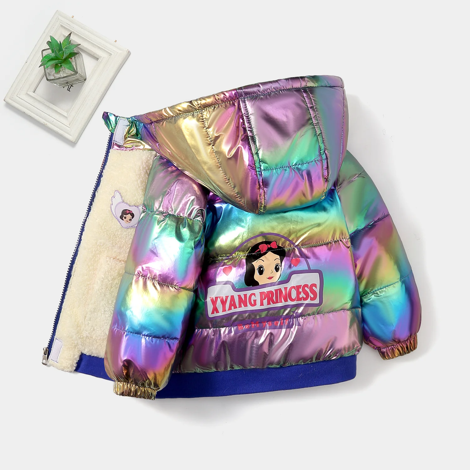 2023 New Style Duck Down Jacket, Bright Face, Plush and Thickened Cartoon, Korean Winter Children's Clothing
2023 New Style Duck Down Jacket, Bright Face, Plush and Thickened Cartoon, Korean Winter Children's Clothing