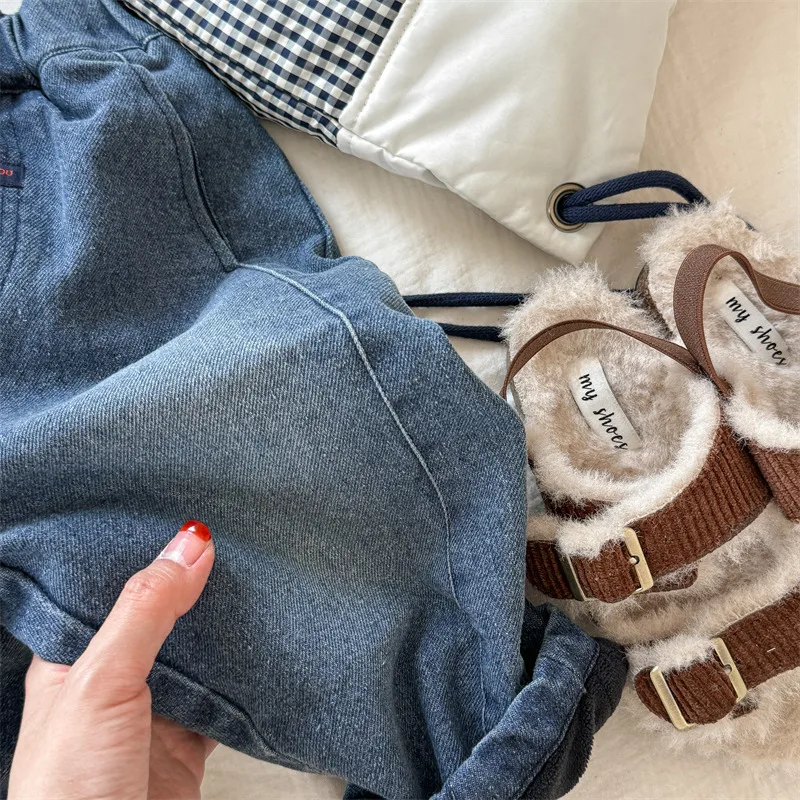 2025 Winter New Children Plus Velvet Thick Jeans Letter Print Girls Trousers Baby Boy Fleece Denim Pants Kids Warm Pants 26 S29696fa4e1ba4d3ba33f6d653b4e95c7H