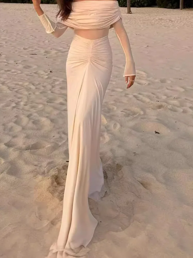 2024 summer women's clothing with thin shoulders and high-end sense of luxury bandeau long skirt slim pure desire women's dress
2024 summer women's clothing with thin shoulders and high-end sense of luxury bandeau long skirt slim pure desire women's dress