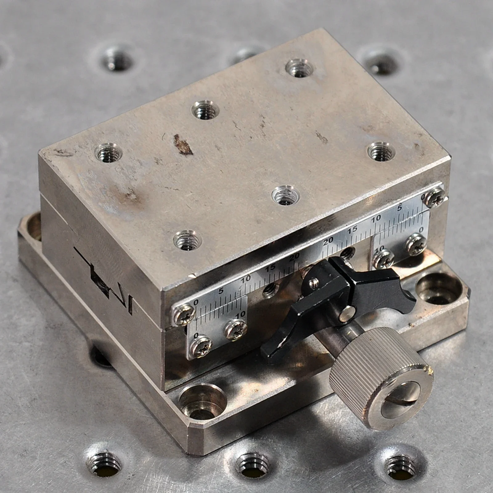 Y-axis Manual Optical High-precision Dovetail Gear Rack Fine-tuning Displacement Sliding Table Stainless Steel 40*60mm
Y-axis Manual Optical High-precision Dovetail Gear Rack Fine-tuning Displacement Sliding Table Stainless Steel 40*60mm