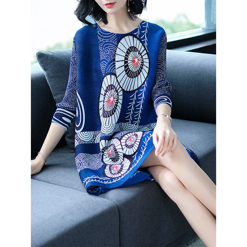 Casual Dress Autumn 2023 New Fashion Women Chinoiserie Vintage Round Neck Three quarter Sleeve Printed Pleated Dress Female
Casual Dress Autumn 2023 New Fashion Women Chinoiserie Vintage Round Neck Three quarter Sleeve Printed Pleated Dress Female