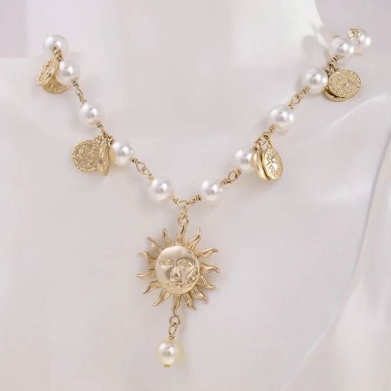 

New arrival Luxury Brand Fashion Pearl Necklace Metal Shiny Short Clavicle Chain Sun God Flower Ruby Red Stone Women Jewelry