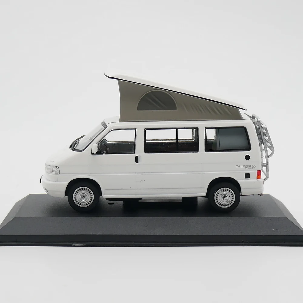 Diecast Ixo 1:43 Scale T4 Van California 2003 Can Lift Up RV Camper Classic Nostalgic Car Model Collectible Boy Toy Gift Display
Diecast Ixo 1:43 Scale T4 Van California 2003 Can Lift Up RV Camper Classic Nostalgic Car Model Collectible Boy Toy Gift Display