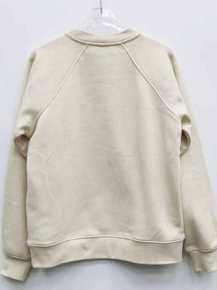 Spring 2024 New Women Sweatshirt Letter Embroidery O-Neck Female Loose Casual Fleece Warm Pullover Tops
Spring 2024 New Women Sweatshirt Letter Embroidery O-Neck Female Loose Casual Fleece Warm Pullover Tops