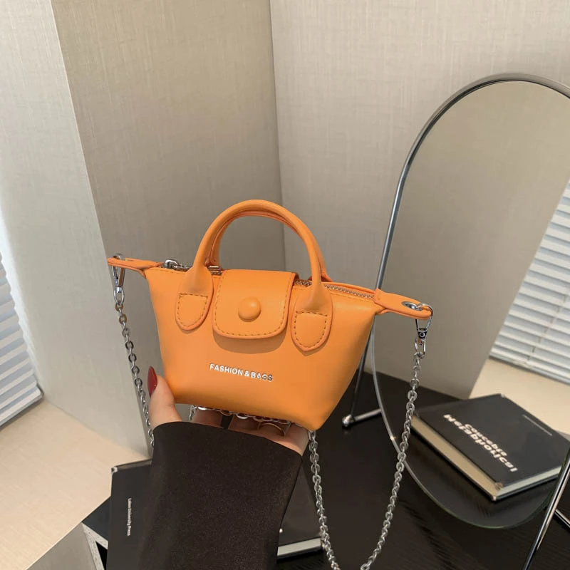 Лидер продаж лета 2024, женская сумка, однотонный мини-кошелек Zero, модная Милая сумка через плечо с индивидуальной цепочкой
Лидер продаж лета 2024, женская сумка, однотонный мини-кошелек Zero, модная Милая сумка через плечо с индивидуальной цепочкой