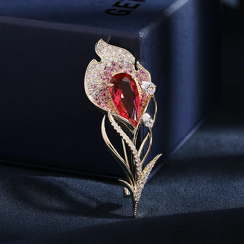 

Luxury High Quality Zircon Peacock Feather Lapel Pins Badges BROOCHE Crystal Pins Brooches for Women Men Corsage Accessory Gifts