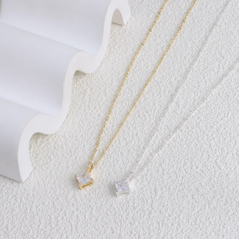 ALLNEWME Minimalist Gold Silver Plated Copper Square CZ Cubic Zirconia Pendant Chokers Necklaces for Women Statement Jewelry
ALLNEWME Minimalist Gold Silver Plated Copper Square CZ Cubic Zirconia Pendant Chokers Necklaces for Women Statement Jewelry