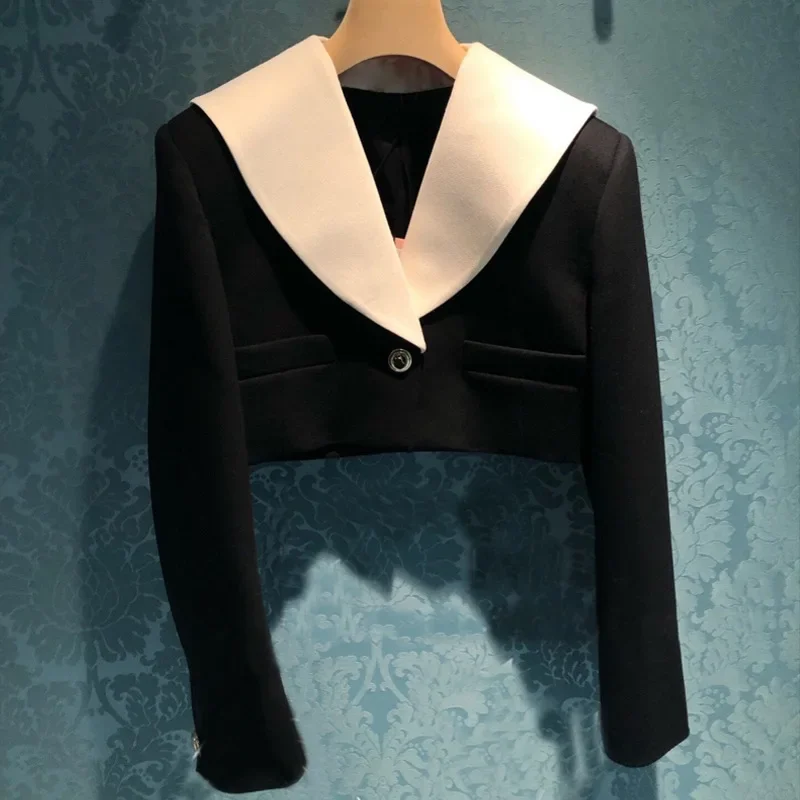 Fashion Classic Trendy Luxury Design Early Spring New Polo Neck Long Sleeve Black V-Neck Short Coat Top Female M5 
Fashion Classic Trendy Luxury Design Early Spring New Polo Neck Long Sleeve Black V-Neck Short Coat Top Female M5