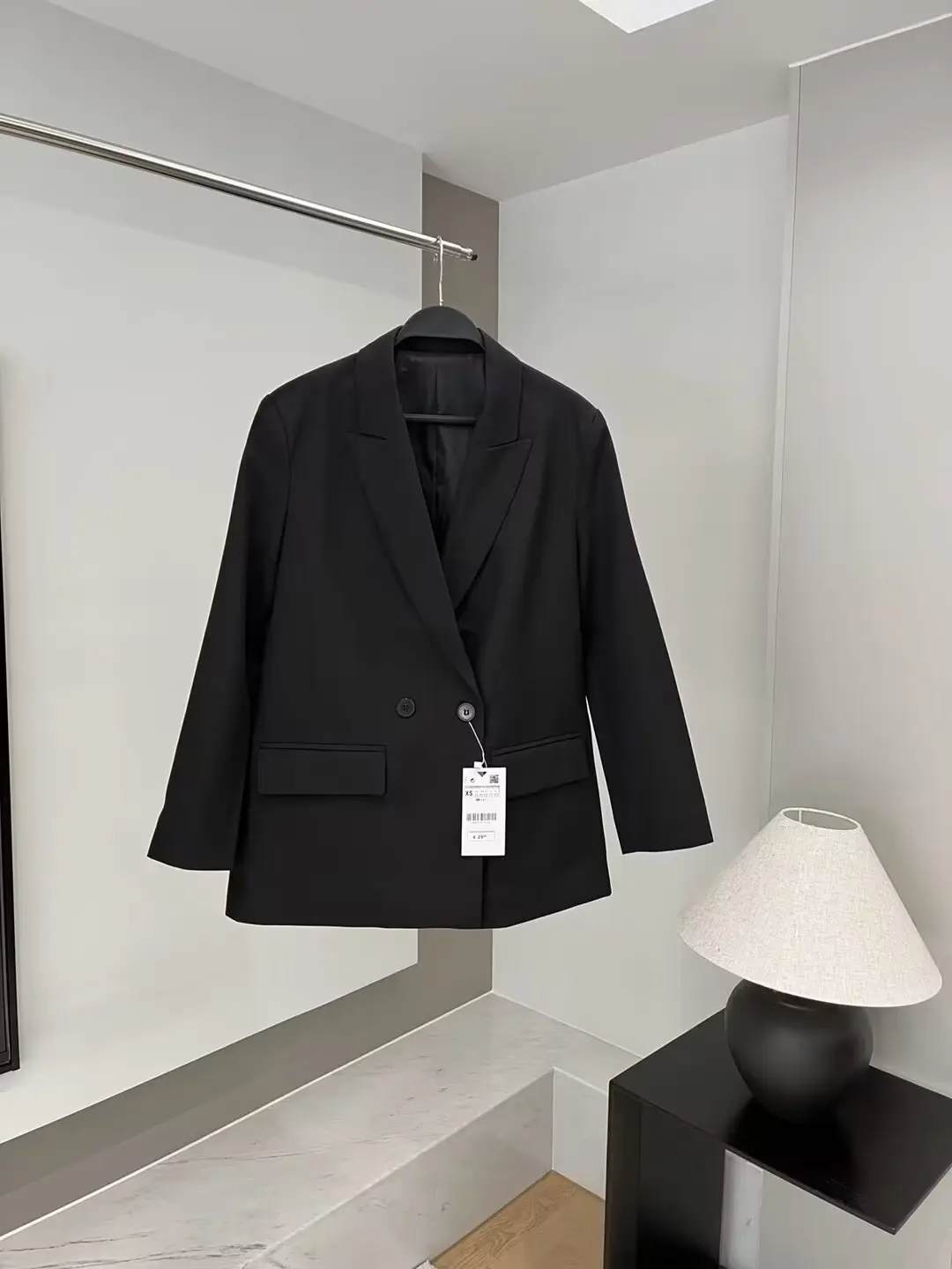 Women 2023 New Fashion Flip pocket decoration Loose Double Breasted Casual Blazer Coat Vintage Long Sleeve Female Outerwear Chic
Women 2023 New Fashion Flip pocket decoration Loose Double Breasted Casual Blazer Coat Vintage Long Sleeve Female Outerwear Chic