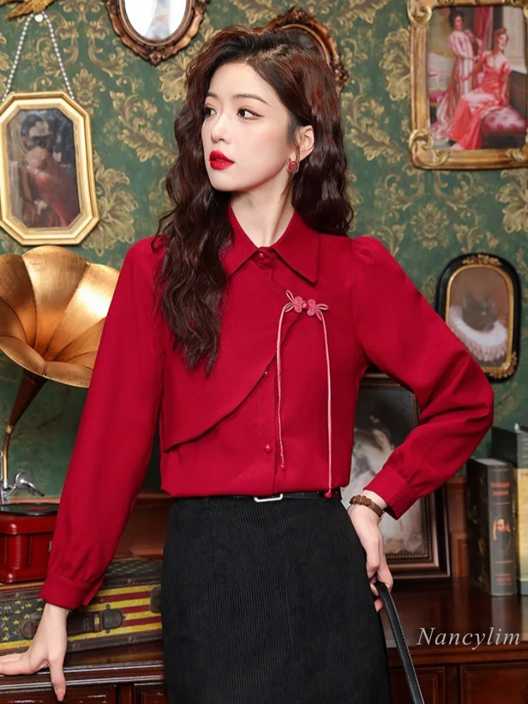 New Chinese Style Knotted Buttons Red Shirt Women's Spring Clothes 2024 New Design Chic Top Long Sleeve Turn Collar Blusas Mujer
New Chinese Style Knotted Buttons Red Shirt Women's Spring Clothes 2024 New Design Chic Top Long Sleeve Turn Collar Blusas Mujer