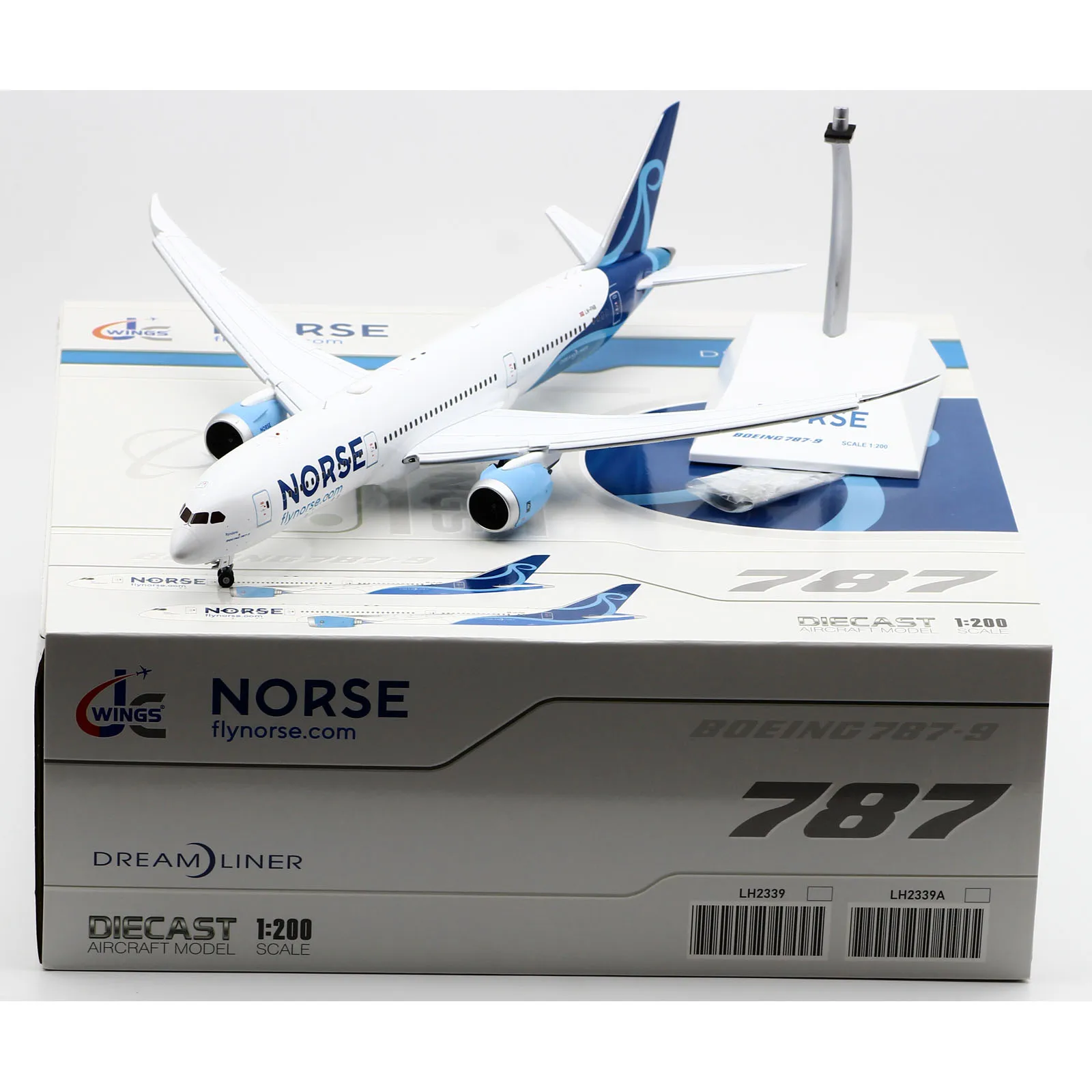 Коллекционная модель самолета LH2343A из сплава, подарок, фотосессия 1:200, норвежские Атлантические дыхательные пути, Боинг 787-9, модель литая самолета, Фотообои
Коллекционная модель самолета LH2343A из сплава, подарок, фотосессия 1:200, норвежские Атлантические дыхательные пути, Боинг 787-9, модель литая самолета, Фотообои