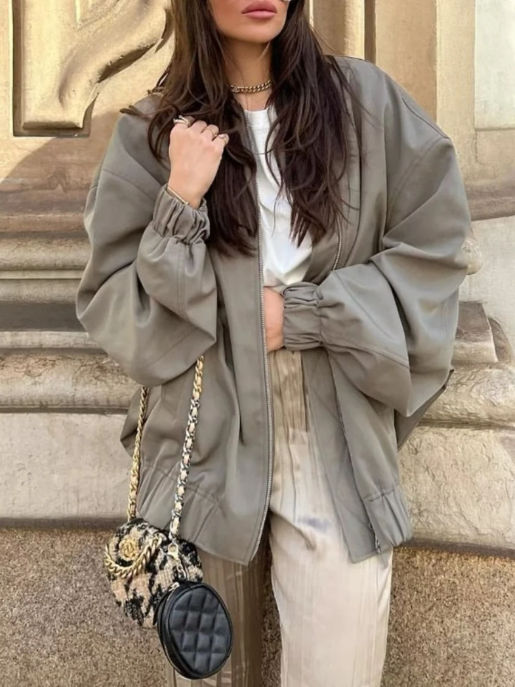 Jackets for Women 2023 Autumn New In Stand Neck Zipper Loose Solid Coat Tops Casual Fashion Temperament Clothes Women's Jacket
Jackets for Women 2023 Autumn New In Stand Neck Zipper Loose Solid Coat Tops Casual Fashion Temperament Clothes Women's Jacket