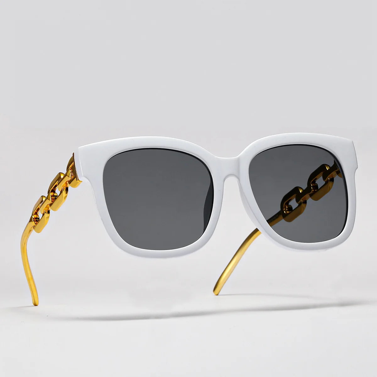 Fashion Square Retro Sunglasses Women Plastic + Metal Glasses Hip Hop Cyberpunk Sunglasses Men sunglasses
Fashion Square Retro Sunglasses Women Plastic + Metal Glasses Hip Hop Cyberpunk Sunglasses Men sunglasses