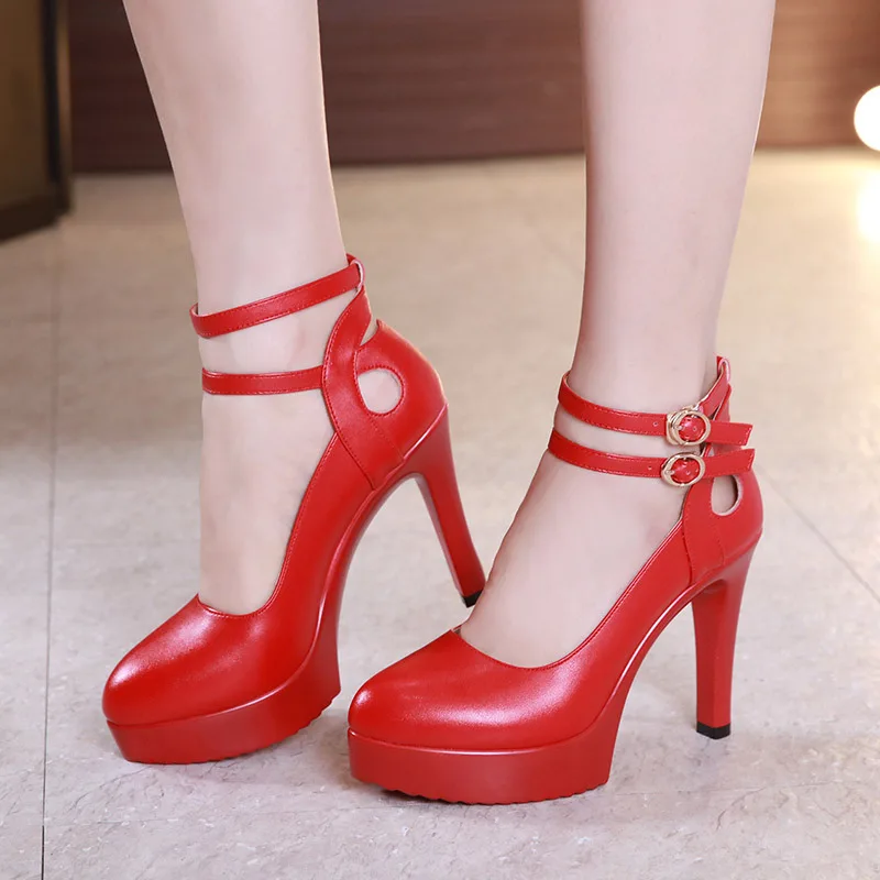 Women Ankle Strap Buckle Wedding Party Pumps New Ladies White Red Dress High Heels Bridal Shoes Platform Designers Shoes A0015
Women Ankle Strap Buckle Wedding Party Pumps New Ladies White Red Dress High Heels Bridal Shoes Platform Designers Shoes A0015