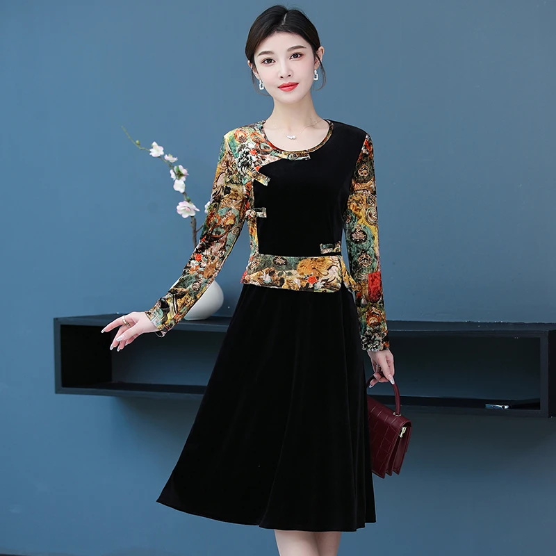 large Size autumn mother black printed patchwork gold velvet dress Vintage long-sleeved Midi Vestidos Mujer
large Size autumn mother black printed patchwork gold velvet dress Vintage long-sleeved Midi Vestidos Mujer