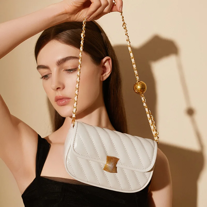 

White Diamond Lattice Chain Bag 2024 New Women's Single Shoulder Crossbody Senior Sense Niche Female Bag