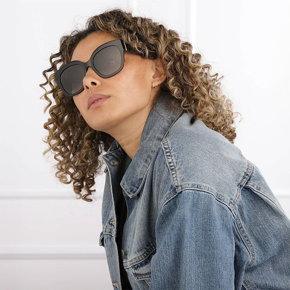 LEELAS Luxury Large Oversize Square Frame Women Uv400 Fashion Sunglasses High Quality Acetate Sunglasses Men Shades
LEELAS Luxury Large Oversize Square Frame Women Uv400 Fashion Sunglasses High Quality Acetate Sunglasses Men Shades
