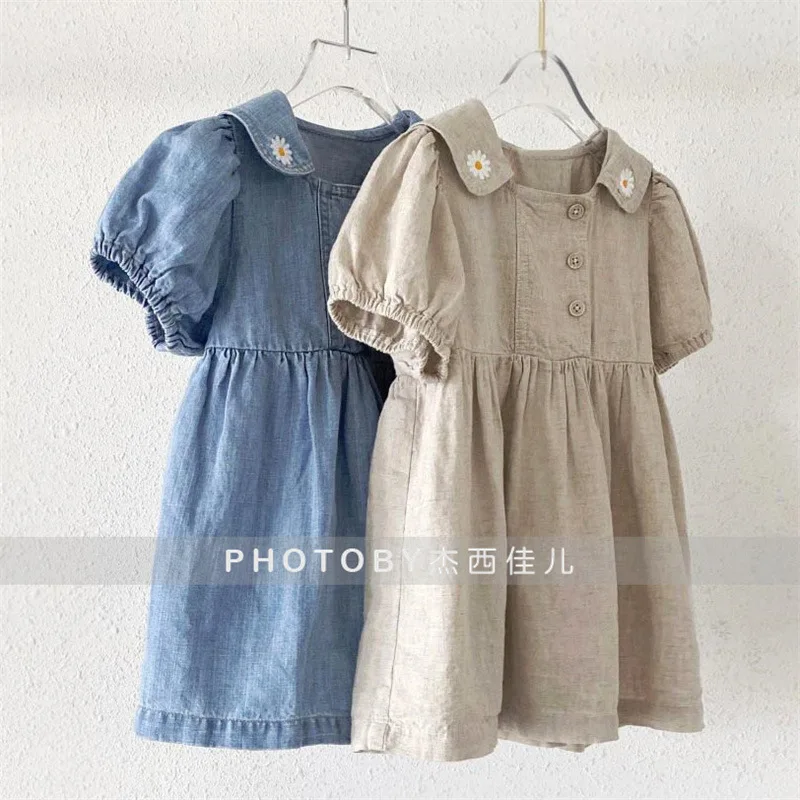Ins girls' baby summer new dress with foreign style chrysanthemum embroidery lapel bubble short sleeve Denim skirt
Ins girls' baby summer new dress with foreign style chrysanthemum embroidery lapel bubble short sleeve Denim skirt