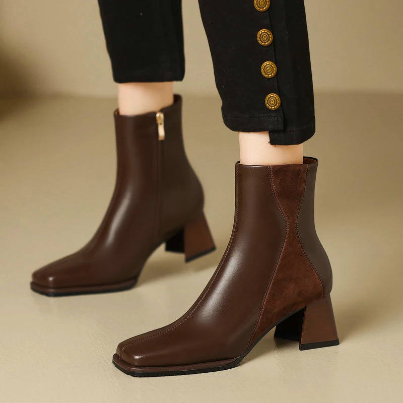 2024 Women Ankle Boots Autumn Winter Genuine Leather Zipper High Heels Casual Office Lady Shoes Woman
2024 Women Ankle Boots Autumn Winter Genuine Leather Zipper High Heels Casual Office Lady Shoes Woman