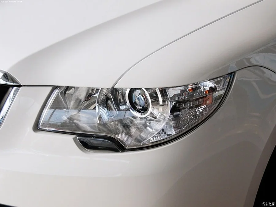 Чехол для передней фары, прозрачная маска, ламплексиглас для Skoda Superb 2009 2010 2011 2012 2013
Чехол для передней фары, прозрачная маска, ламплексиглас для Skoda Superb 2009 2010 2011 2012 2013