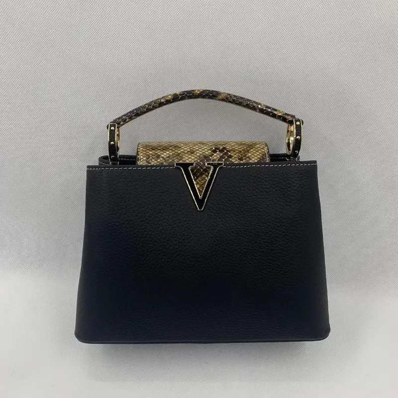 Luxury Brand Women's Bag 2024 New Leather Purses Fashion Handbag Top Layer Cowhide One-shoulder Satchels Large Capacity Bags Sac
Luxury Brand Women's Bag 2024 New Leather Purses Fashion Handbag Top Layer Cowhide One-shoulder Satchels Large Capacity Bags Sac