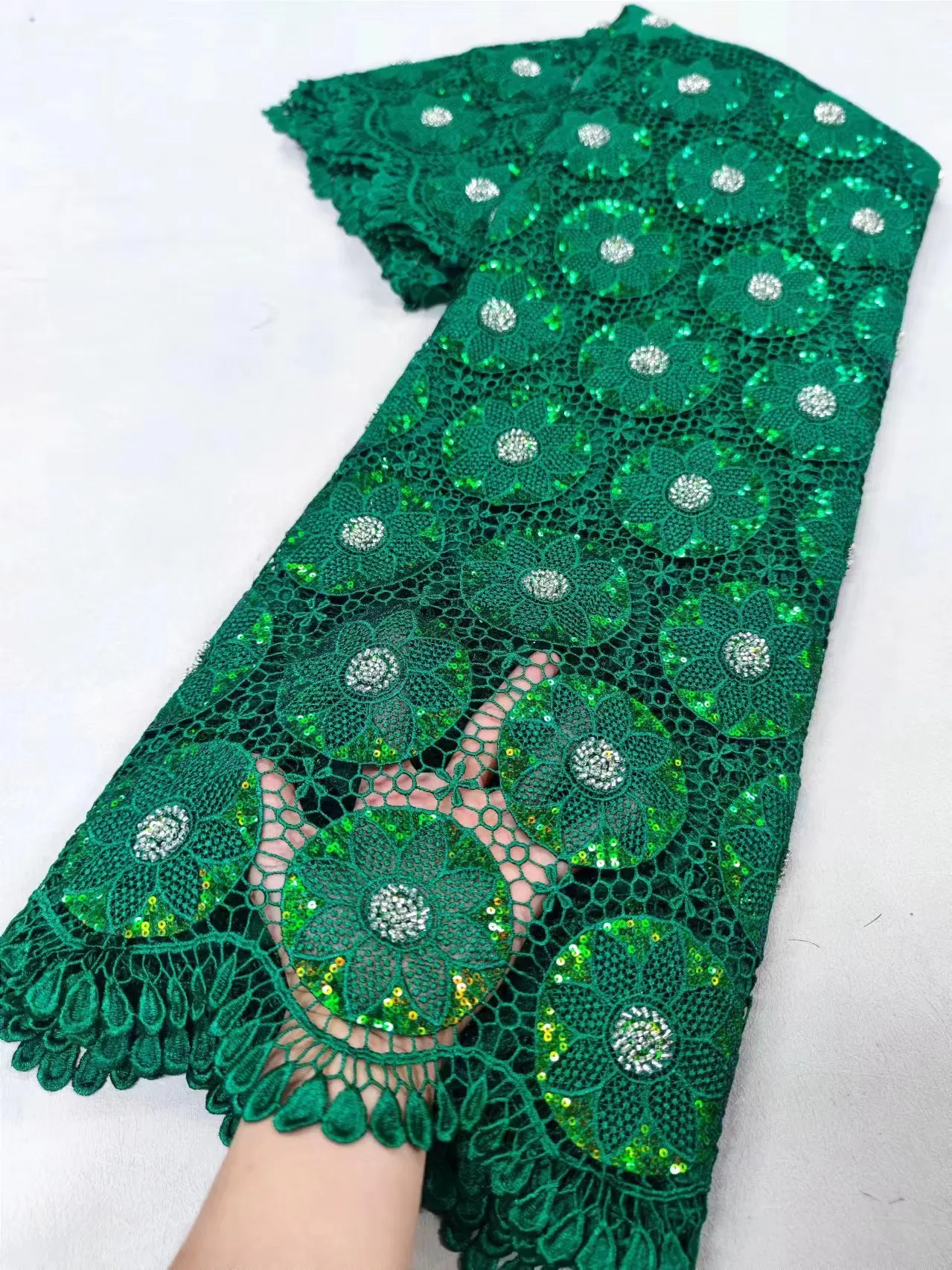Африканские блестки, бархатная кружевная ткань 2024, Высококачественная нигерийская вышивка, французская кружевная ткань для женского шитья
Африканские блестки, бархатная кружевная ткань 2024, Высококачественная нигерийская вышивка, французская кружевная ткань для женского шитья