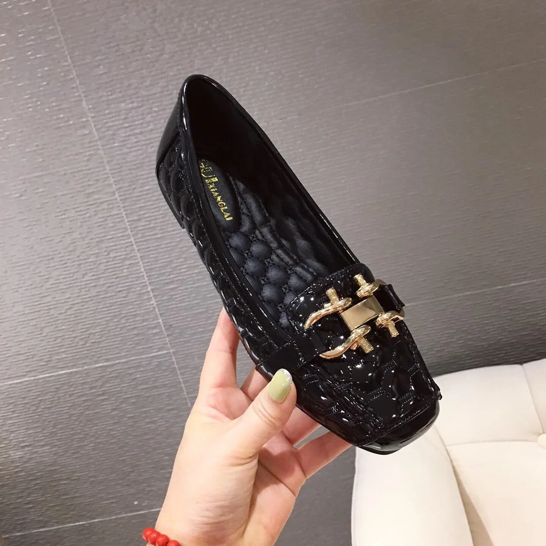 New 2024 Women's Flat Shoes Designer Shoes Woman Luxury Moccasins Fashion Shallow Mouth Women Flats Office Ladies Shoes
New 2024 Women's Flat Shoes Designer Shoes Woman Luxury Moccasins Fashion Shallow Mouth Women Flats Office Ladies Shoes