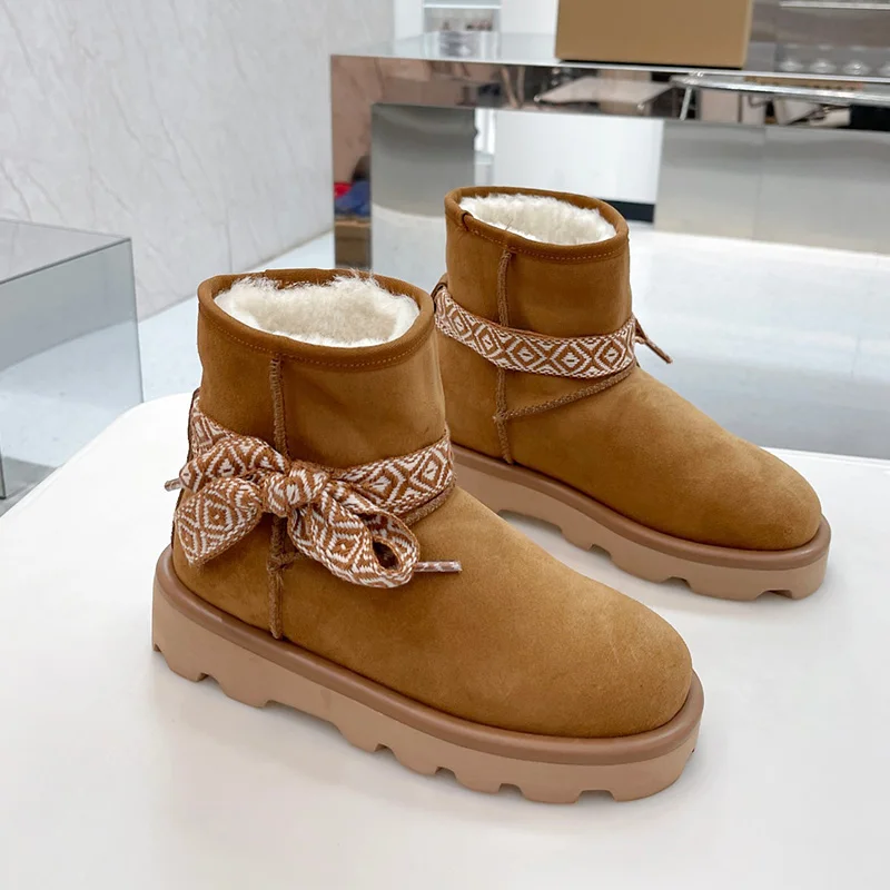 Australia Sheepskin Ankle Boots Retro Wool Inner Thick Toe Ethnic Style Warm Shoes Anti-Slip Bowknot Women's Snow Short Boots
Australia Sheepskin Ankle Boots Retro Wool Inner Thick Toe Ethnic Style Warm Shoes Anti-Slip Bowknot Women's Snow Short Boots