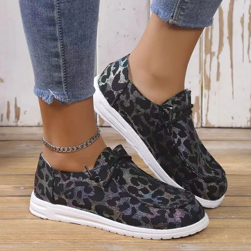 New Canvas Shoes Woman Slip-on Flat Sneakers Low Top Loafers Ladies Breathable Cloth Loafers Brand Design Print Moccasin Mujer
New Canvas Shoes Woman Slip-on Flat Sneakers Low Top Loafers Ladies Breathable Cloth Loafers Brand Design Print Moccasin Mujer